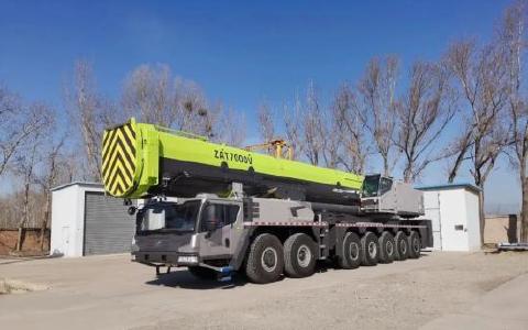 中联重科推出700吨紧凑型全能新品ZAT7000V863全地面起重机